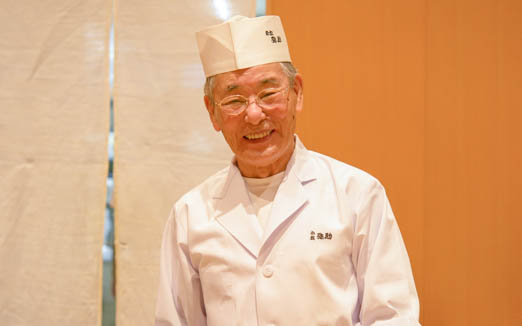 小松 弥助の写真1