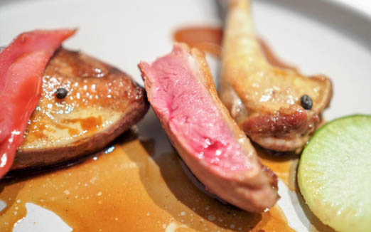 エディション・コウジ シモムラの写真