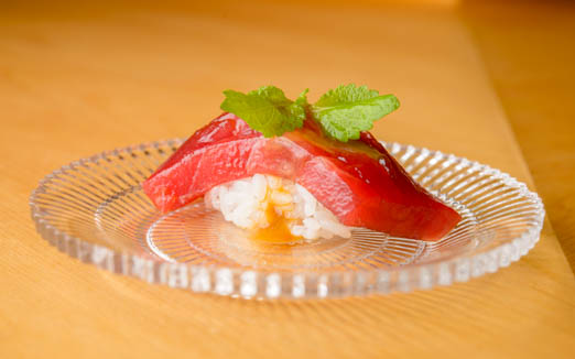 小松 弥助の写真