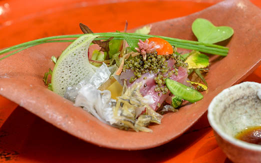 草喰 なかひがしの写真