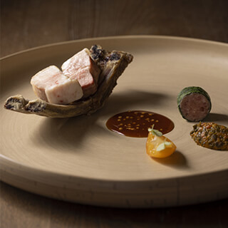 Installation Table ENSO L'asymetrie du calme