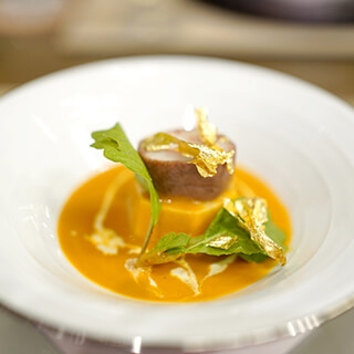 トゥ・ラ・ジョア イズム