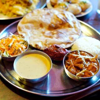 インディアンレストラン アールティ