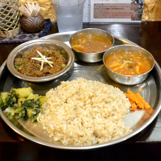 サッチェズカリー