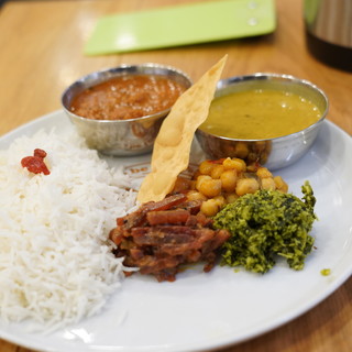 ポンガラカレー 阪急サン広場店