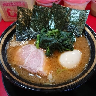 家系ラーメン とらきち家
