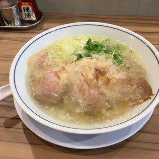 らーめん鱗 西中島店