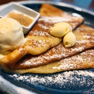 クレープスタンド シャンデレール 梅田店
