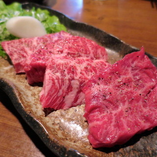 炭火焼肉 たけのうち 本店