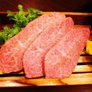 備長炭焼肉としゃぶしゃぶ 仔虎 国分町店