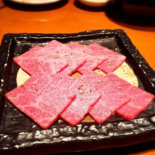 炭火焼肉 あもん