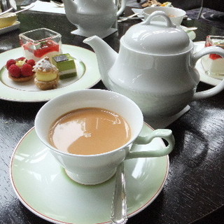 ガーデンラウンジ 坐忘