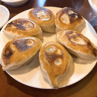 でっかい餃子 曽さんの店 代々木店