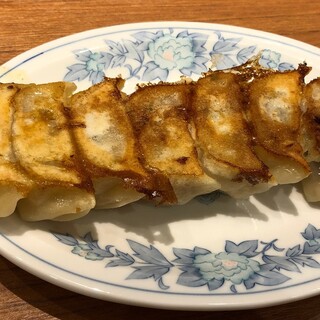 餃子菜館 勝ちゃん