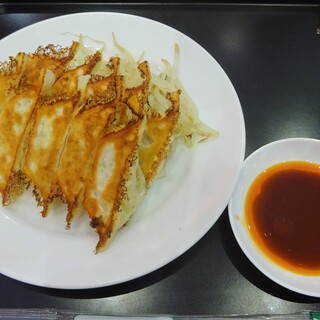 石松餃子 新東名店