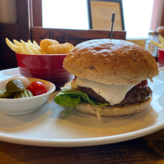 イーストヴィレッジ