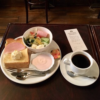 ローヤル珈琲店 本店