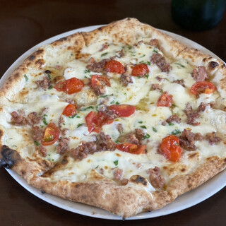 トラットリア エ ピッツェリア アミーチ