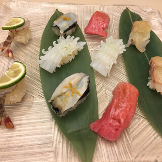 やま中・本店 鮨と日本料理　