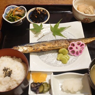 ごはん処　矢尾定