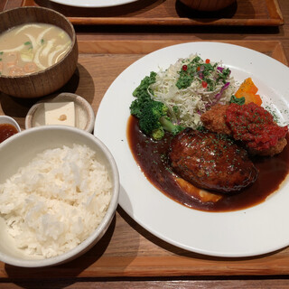 いっかく食堂 本店