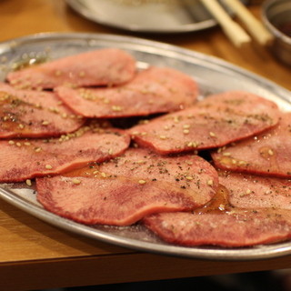 焼肉ホルモン せいご 本店