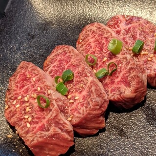 焼肉酒家 傳々 本店