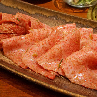 和牛焼肉KIM 白金本店