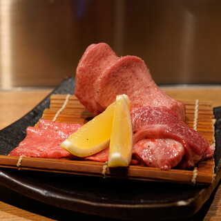 炭火焼肉 なかはら