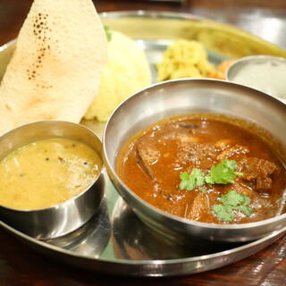 對馬流 南インド系辛口料理店 タリカロ