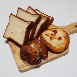 トースト ネイバーフッド ベイカリー