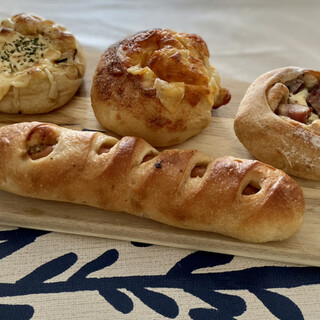 カーラ・アウレリア 大丸東京店