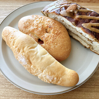 ベーカリー 柳月堂