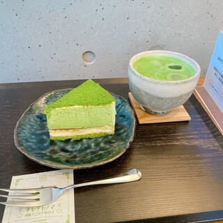 茶茶の間