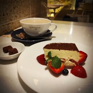 ロクシタン カフェ 渋谷店