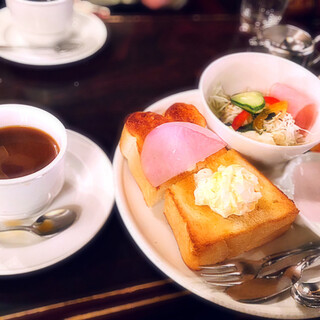 ローヤル珈琲店 本店