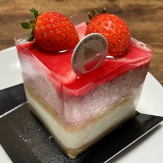 ロートンヌ 秋津本店