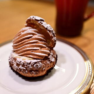 アヴランシュ・ゲネー