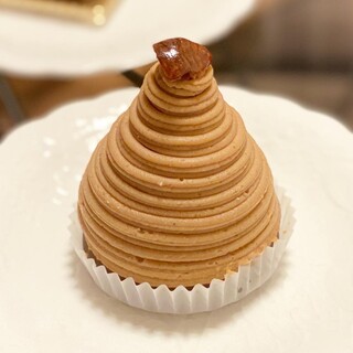 クリオロ 東京本店