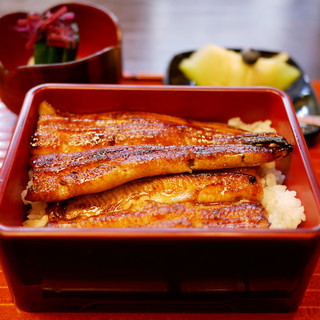 うなぎ屋酒坊・画荘 越後屋