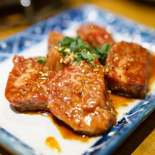 亀戸ホルモン 本店