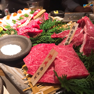 焼肉懐石 梅田 但馬屋