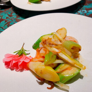 チャイナビストロ　EVOLVE