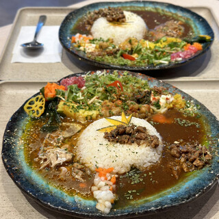 BOTANI：CURRY 梅田店