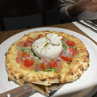 Motive Pizzeria E Caseificio