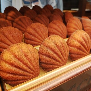 エシレ・パティスリー オ ブール 横浜高島屋店