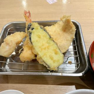 天麩羅処ひらお 大名店