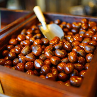 甘栗の老舗 林万昌堂 本店