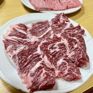 焼肉のまる金