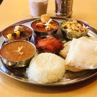 インディアンレストラン アールティ